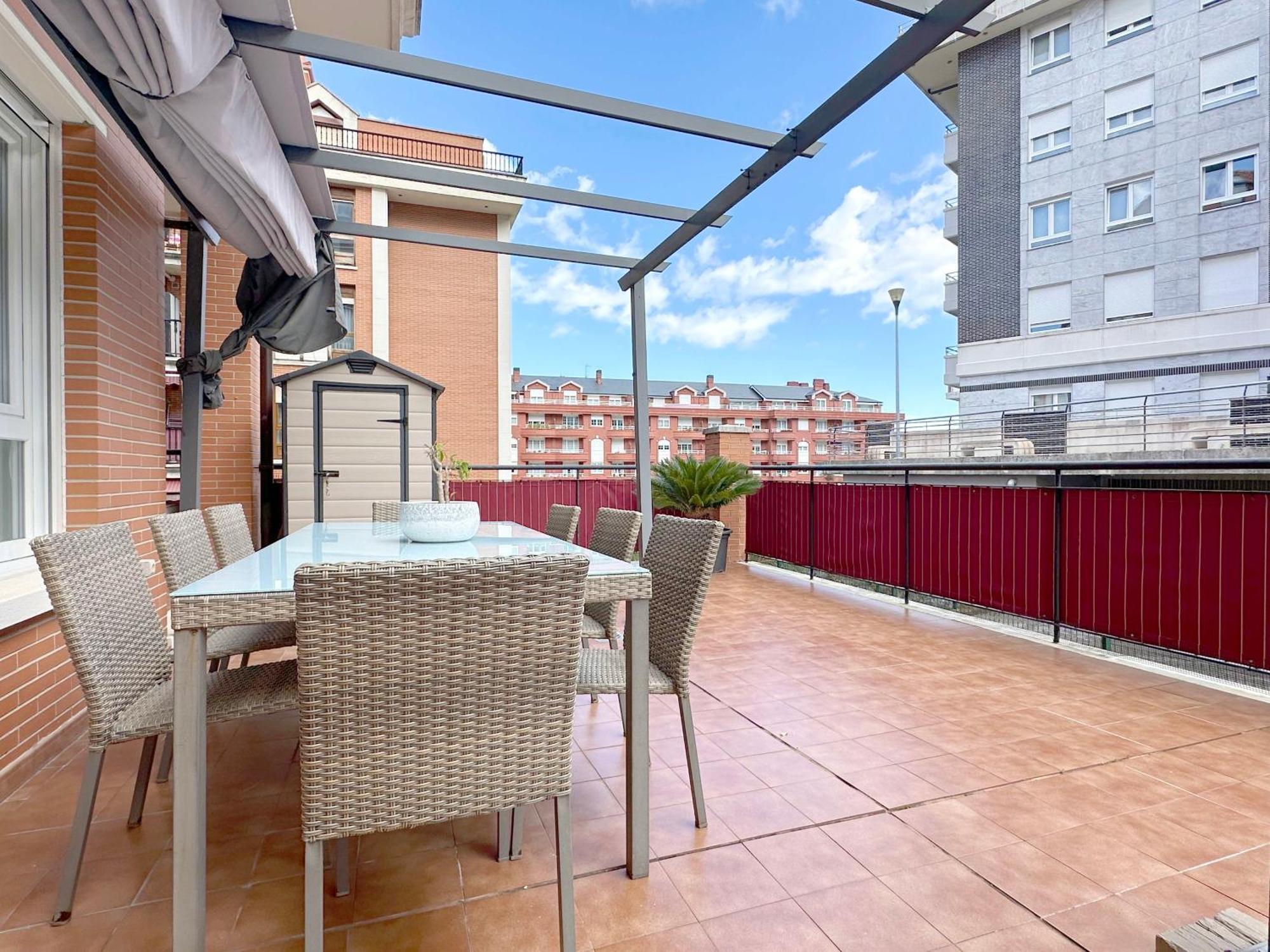 Apartamento Con Gran Terraza En El Centro Apartment Castro Urdiales Bagian luar foto