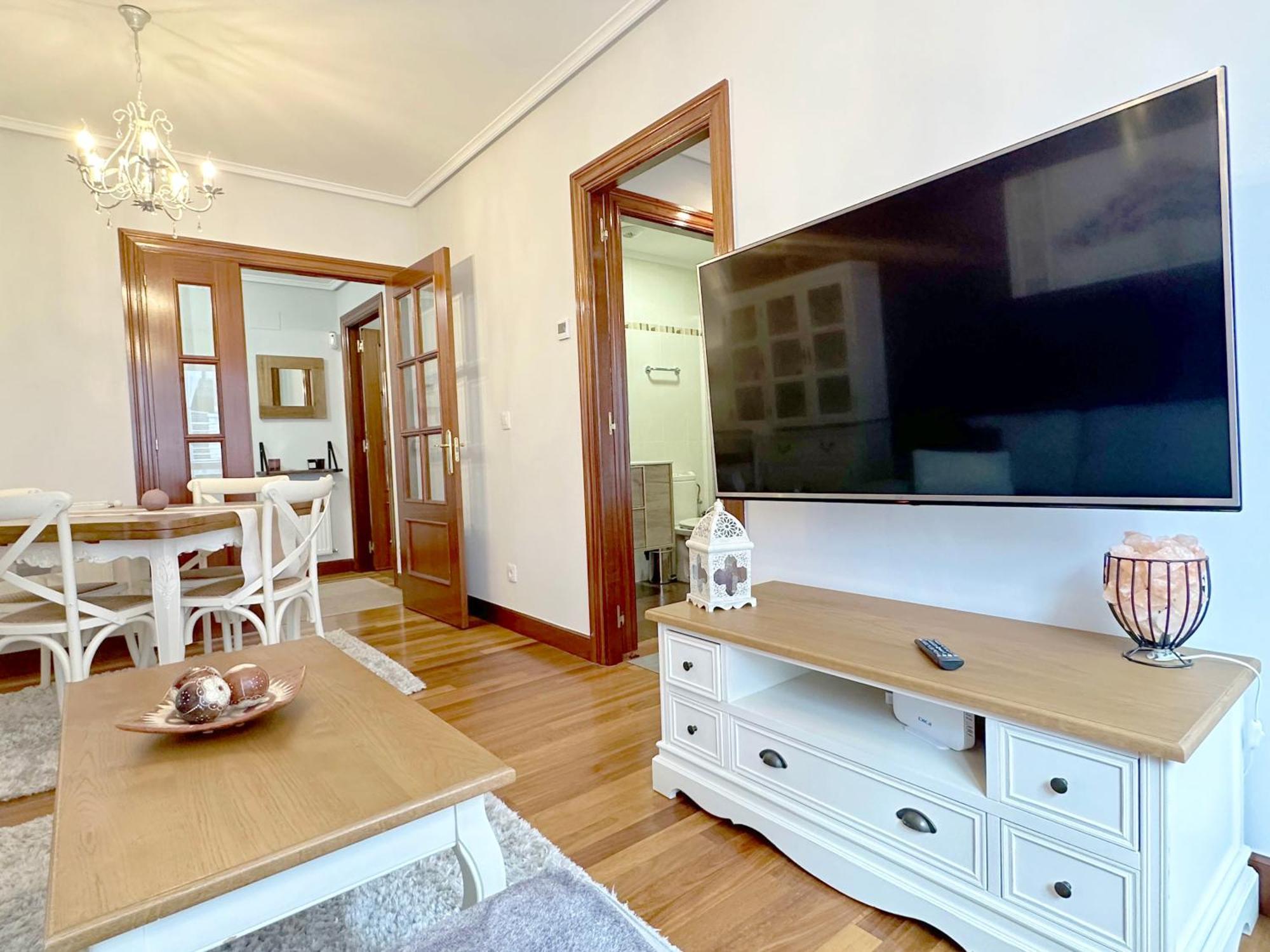 Apartamento Con Gran Terraza En El Centro Apartment Castro Urdiales Bagian luar foto